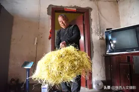 山村大叔18岁学木工，成村里唯一大木匠，绝活却是制作高韧性粉条图片