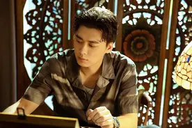 《暗夜行者》结局：十年卧底生涯，骆翔得了一种叫“不会哭”的病图片