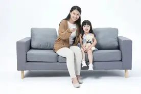 小朋友不要早于三岁看电视（特别家教1022期）图片