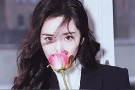 杨幂：黑红之间，得到很多也失去很多图片