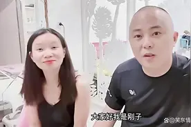 越南美女倒追山东大叔，不要一分钱彩礼，坦言他身体结实又风趣图片