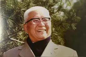 中共西北局刘澜涛和甘肃军垦图片