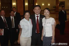 中国女法医：外交部派我解剖3000具尸体，想吐就咽回去图片