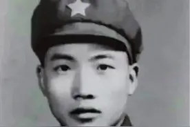 新兵一枚手榴弹，炸死越军营长！战后授予一等功臣谢绝组织的照顾图片