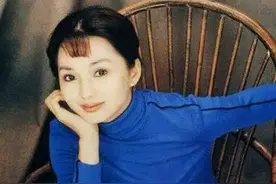 才发现！“香妃娘娘”刘丹，当年也曾演过《宰相刘罗锅》图片