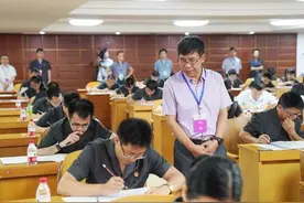 狱警迎来大量扩招，待遇优厚且门槛低，大专生也有机会报考图片