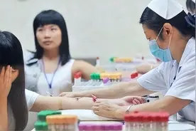 为啥去医院看病总是抽血？每天抽那么多血，最终都去哪儿了？图片
