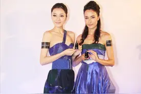 本以为熊黛林够霸气了，遇到混血的吴彦祖妻子，看出气质的差别图片