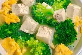 7月不减肥8月徒伤悲，减肥达人最爱的掉秤汤，照着做，喝出小蛮腰图片