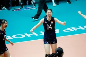亚少赛开门黑！中国女排0-3惨败日本，最大亮点：王音迪用脚救球图片