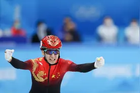 “28岁的武大靖长着50岁的脚”，致敬那些我们看不到的努力图片