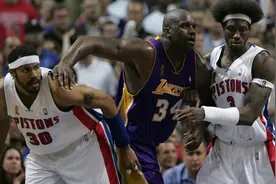 NBA单挑能力最强的10大球星：詹姆斯第9，欧文第8，第一是谁？图片