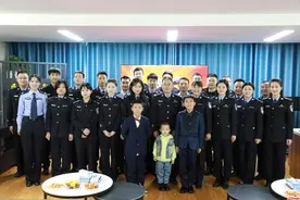 青春之歌献给你 长武《警营好声音》响起来图片
