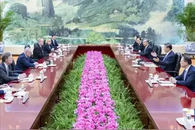 习近平会见美国国会参议院多数党领袖舒默一行图片