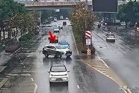 变道怎么变？ 这些都是反面例子图片