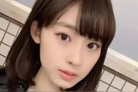 18岁的井本彩花发售写真集，美少女大赛冠军，未来值得期待图片