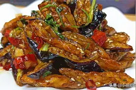 教你糖醋脆皮茄子做法，味道酸甜可口，外焦里嫩，出锅大家抢着吃图片