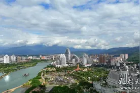 航拍西双版纳图片