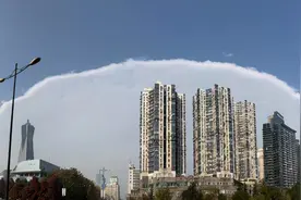 杭州上空出现“奶盖云”！冷空气要来了吗？图片