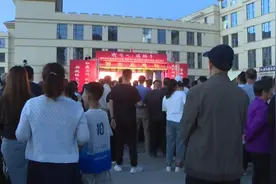 【网络中国节·端午】会宁：家门口看戏 百姓过足瘾图片