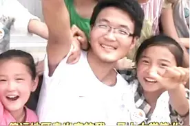 走出大山大孩子感恩曾经支教的老师，教育在这一刻得到了闭环图片