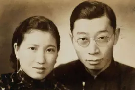 54年前傅雷含冤自缢，妻子因爱追随，墓碑上的12字概括了他的一生图片
