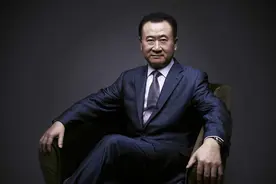 王健林：财务紧张，疯狂寻求资金支持图片