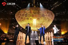 以“奋斗之声”唱响领航气象，江苏卫视2022跨年演唱会再一次点亮幸福图片