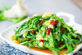 炒菜这么好吃，中国人天天炒，而西方人几乎不炒？看完你就明白了图片