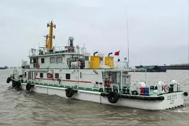 我国首艘！交付使用图片