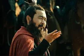 曹操为何那么厌恶曹丕？这也是一种帝王手段，与抢夺甄宓无关图片