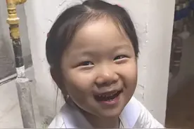 曾让全网心疼的豆豆，上小学啦！图片