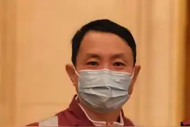 从二级肺癌，到癌症消失，这位医生的父亲曾成功抗癌图片