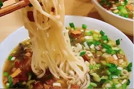 原创散文方言朗诵：长面/陕西长安人待客的顶级美食/王小虎作品图片