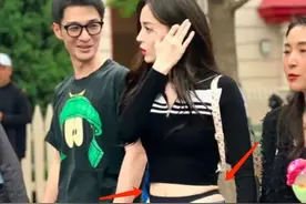 很多人误会娜扎的“内裤装”了，那只是服装样式，并非真内裤图片