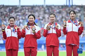 厉害了！三明女孩葛曼棋二棒加速，中国女子4X100米接力夺冠！图片