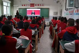 兵团一中开学典礼“国潮范”拉满图片