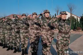 三八妇女节丨 红色乳娘事迹宣讲团——英姿飒爽不爱红妆爱武装图片