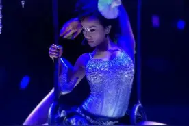 蔡依林，从懵懂女生到唱跳全能女王，她不是“天才”是“地才”图片