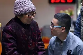 16年，89岁奶奶想见不知已死7年的孙子，父亲征集替身圆母亲心愿图片
