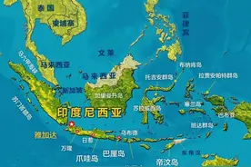 印尼海军两栖作战神器，望加锡级船坞登陆舰图片