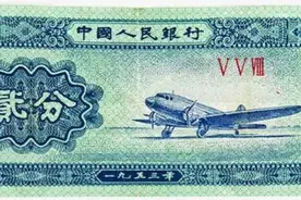 40年前“万元户”相当于现在的多少钱｜你可能在变穷图片