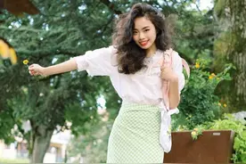 这是我见过法式风穿的最好看的博主，自然不做作，优雅与高级并存图片
