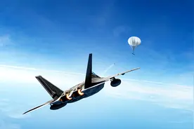F-22击落八角形不明飞行物，美军司令：不排除是外星人！图片