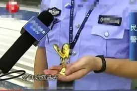 浙江车主张先生倒了霉，遭遇了熊孩子，几百万的劳斯莱斯小金人…图片
