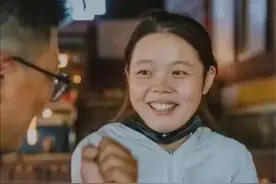 昨夜，她的笑容，让全网心疼……图片