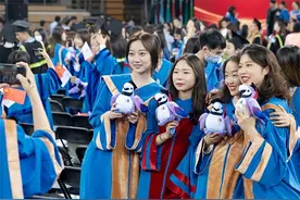 AA等级！中国大学评级公布，北京这一所名校获评百强！图片