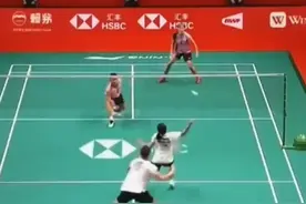 真是特别精彩的一个羽毛球回合图片