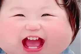 可爱搞笑的表情包：见鬼，这些人不用上班的吗图片