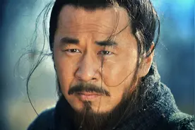 同样演“曹操”，陈建斌，鲍国安，于和伟放在一起，差距一目了然图片